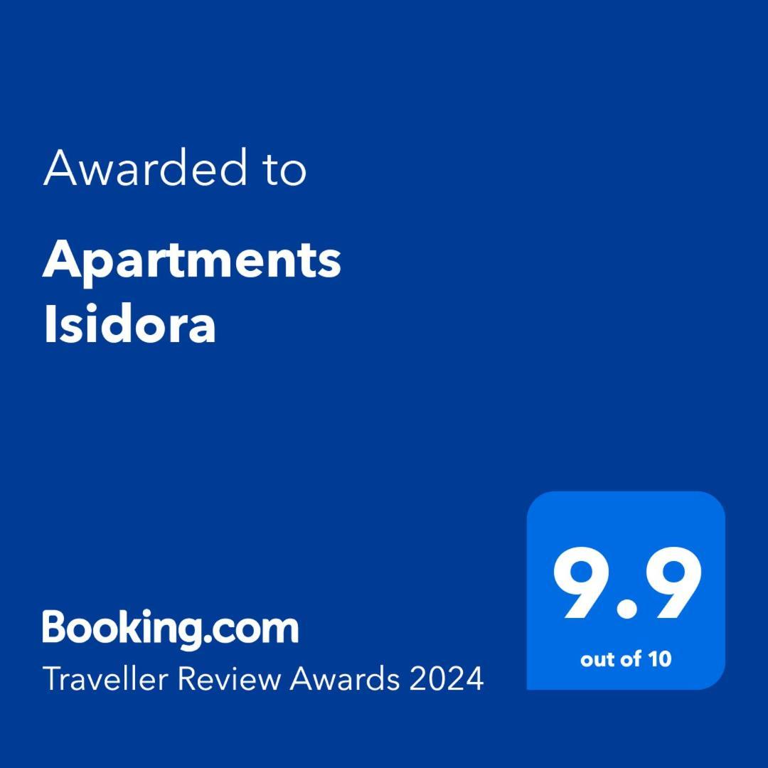 נובי סאד Apartments Isidora מראה חיצוני תמונה